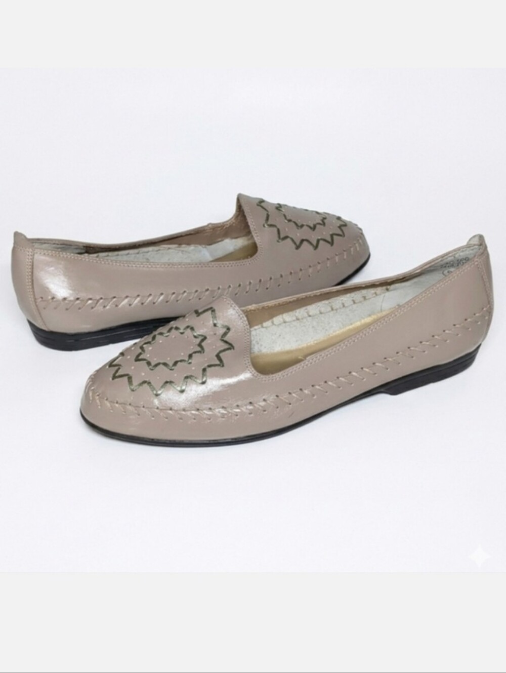 Milanos Rizzo Taupe Genuine Leather Loafers Vintage 90s Style Dress Shoes Size 6